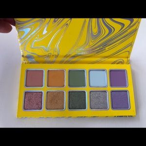 Kylie Cosmetics Makeup - Kylie Cosmetics Eyeshadow Kylie Cosmetics Makeup - Kylie Cosmetics Eyeshadow